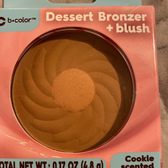 b color dessert bronzer + blush~ cookie scented - Picture 3 of 4